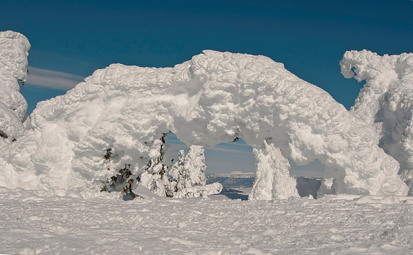 Two Top mountain snow ghost arch